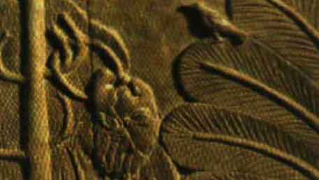 سر تمتی هومبان این شوشیناک بر درخت بخشی از نقش برجسته ای بزرگتر که در تصویر بعد می بینید